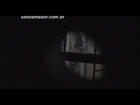 ❤️ Lourinho é filmado secretamente por um voyeur de bairro escondido atrás de tijolos ocos ☑ Sexo vídeo em nós pt.light2cloud.top